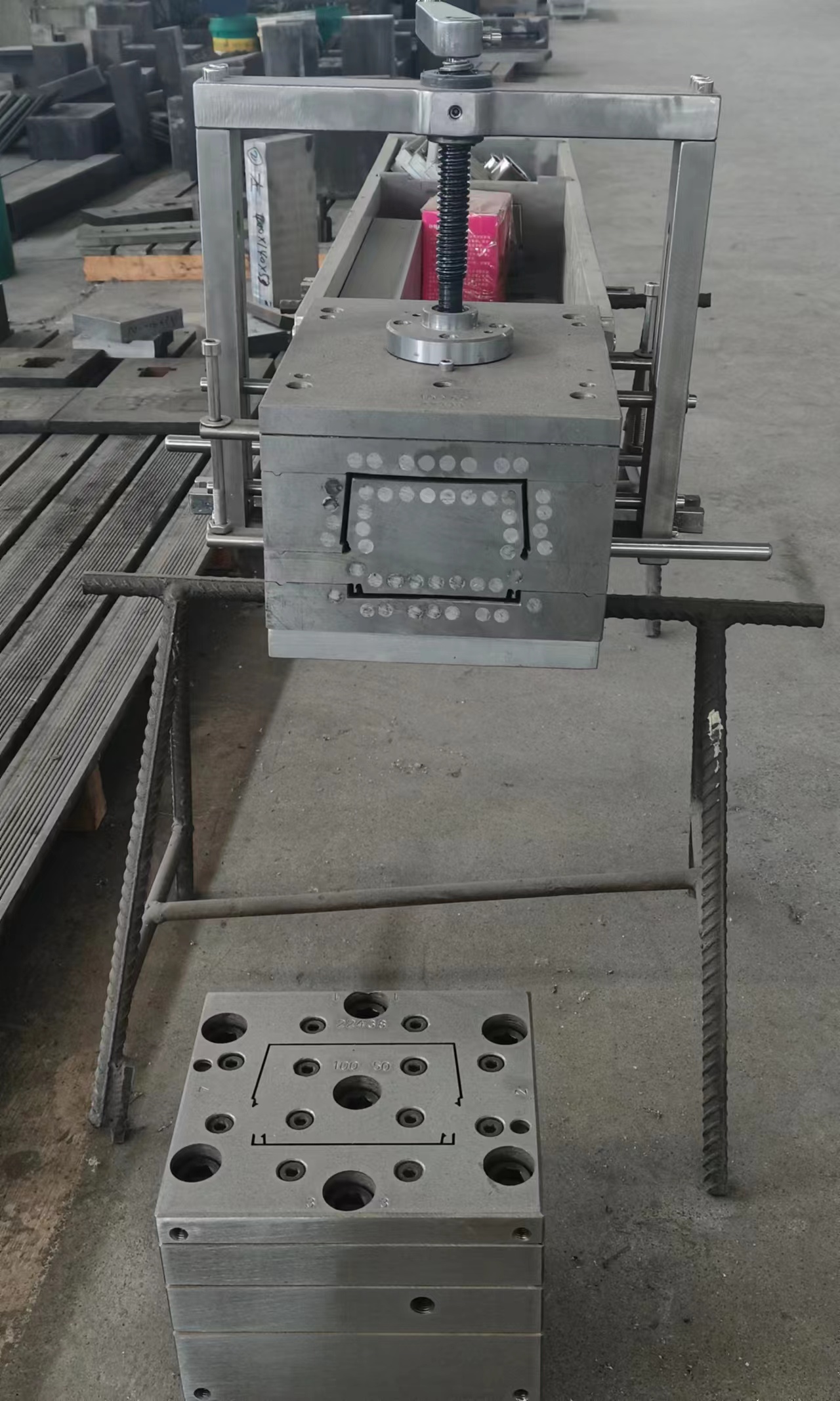 extrusion mould for PVC profiles
